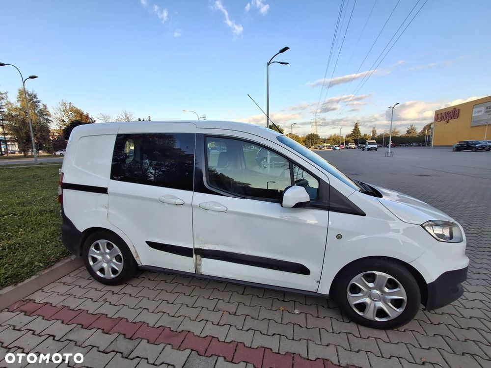 Ford Transit Courier - 5