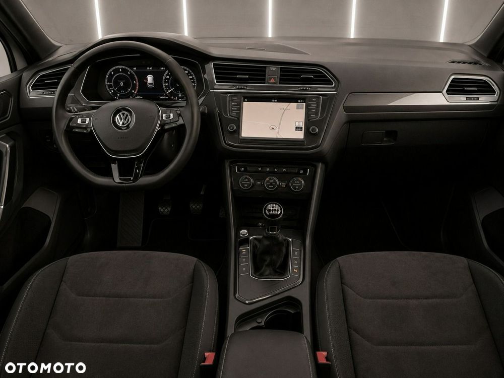 Volkswagen Tiguan - 15