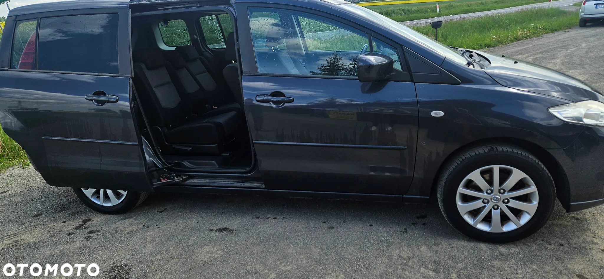 Mazda 5 - 11