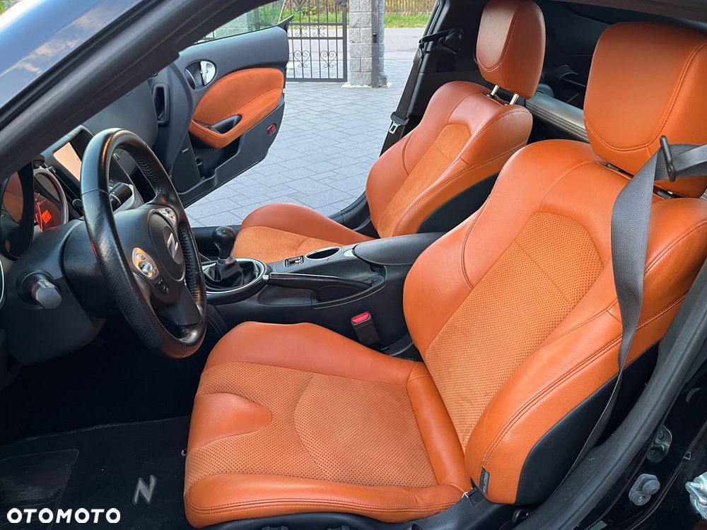 Nissan 370 Z - 10