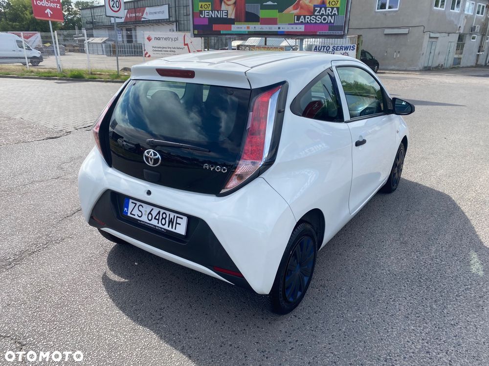 Toyota Aygo x - 21
