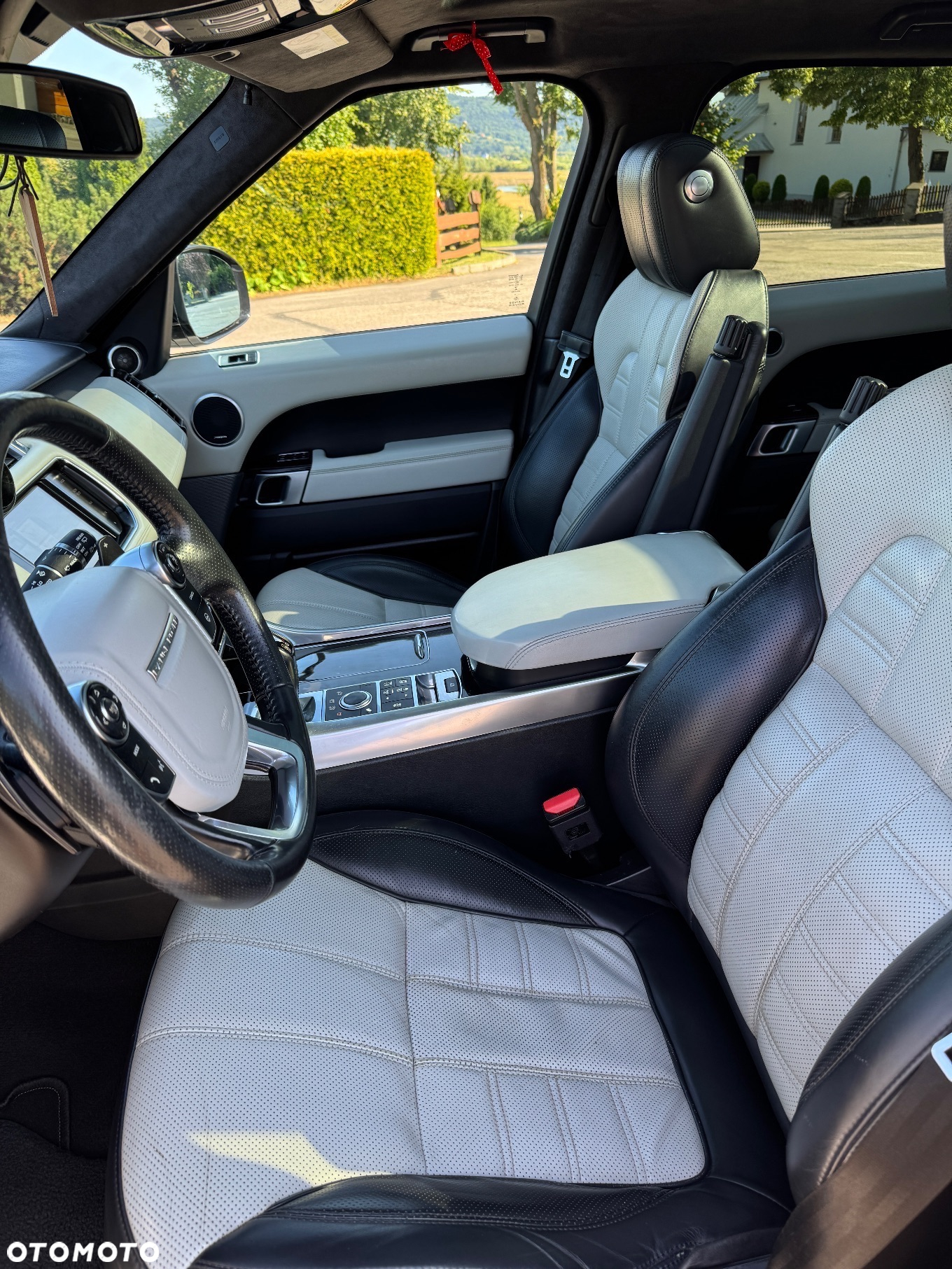 Land Rover Range Rover Sport - 23