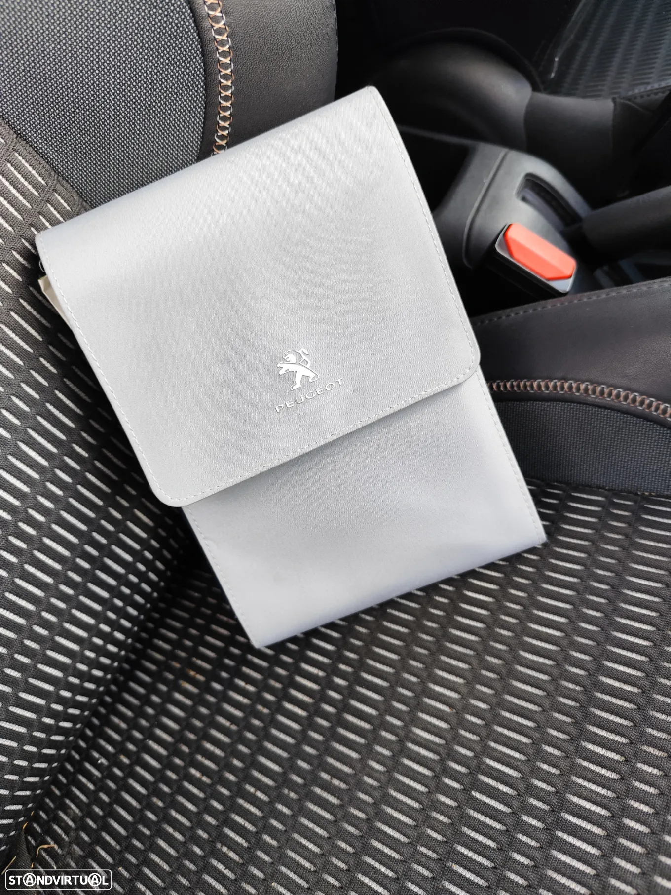 Peugeot 208 1.2 VTi Access - 5