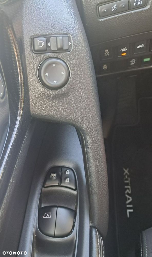 Nissan X-Trail - 16
