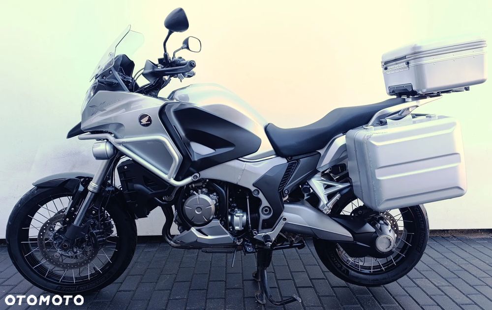 Honda VFR - 4