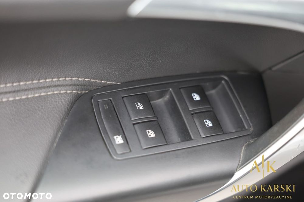 Opel Insignia - 18