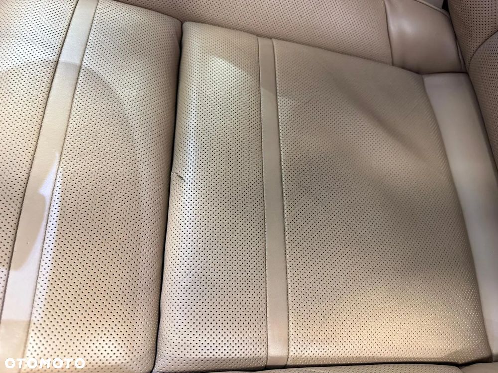 Porsche Cayenne - 25