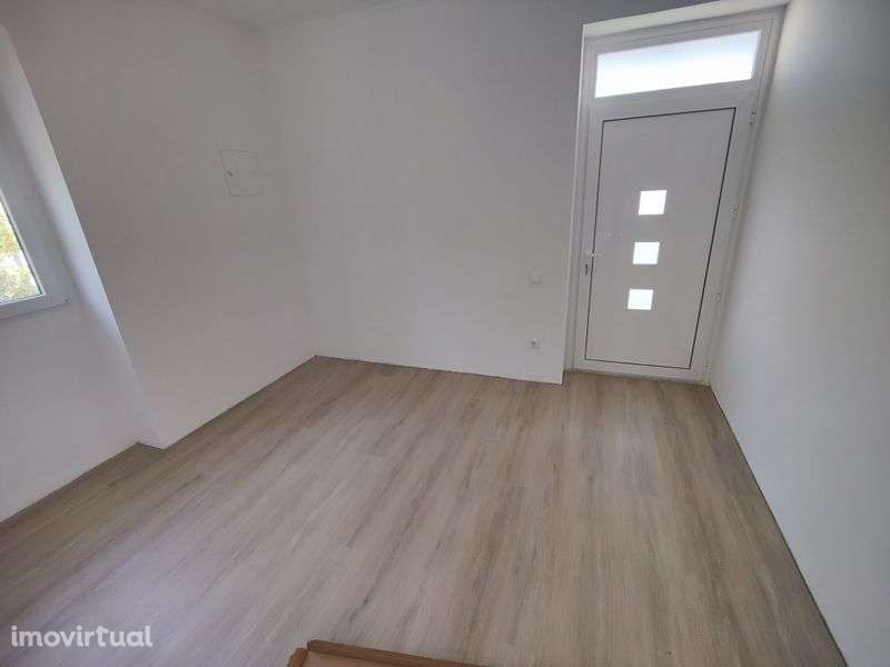 Andar de Moradia T3 - Grande imagem: 2/4
