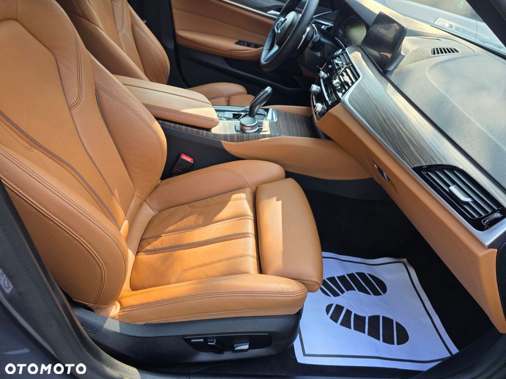 BMW Seria 5 520d xDrive Luxury Line - 20