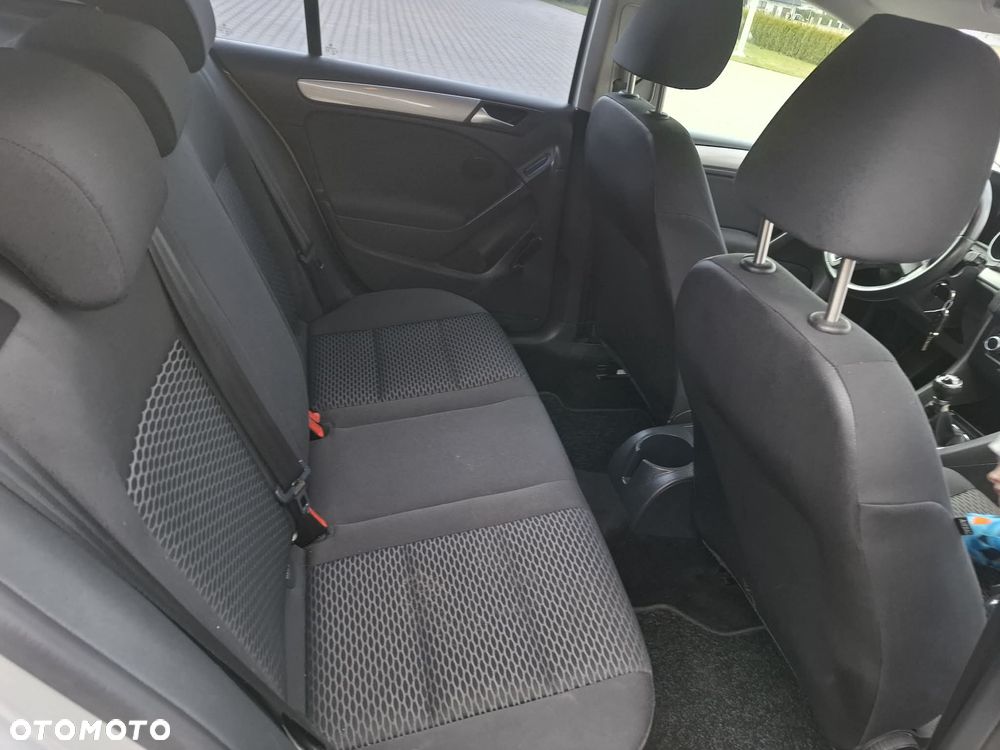 Volkswagen Golf - 11