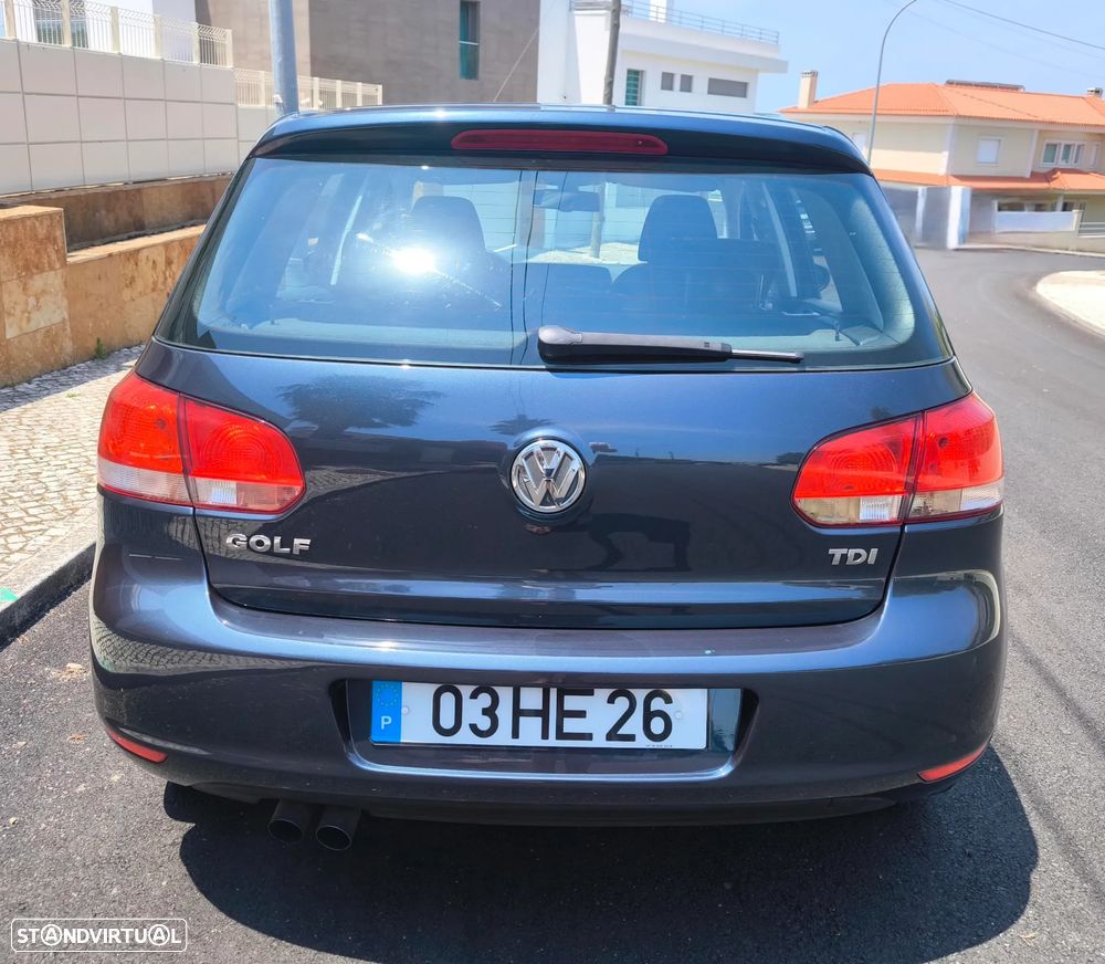 VW Golf 2.0 TDi Confortline - 30