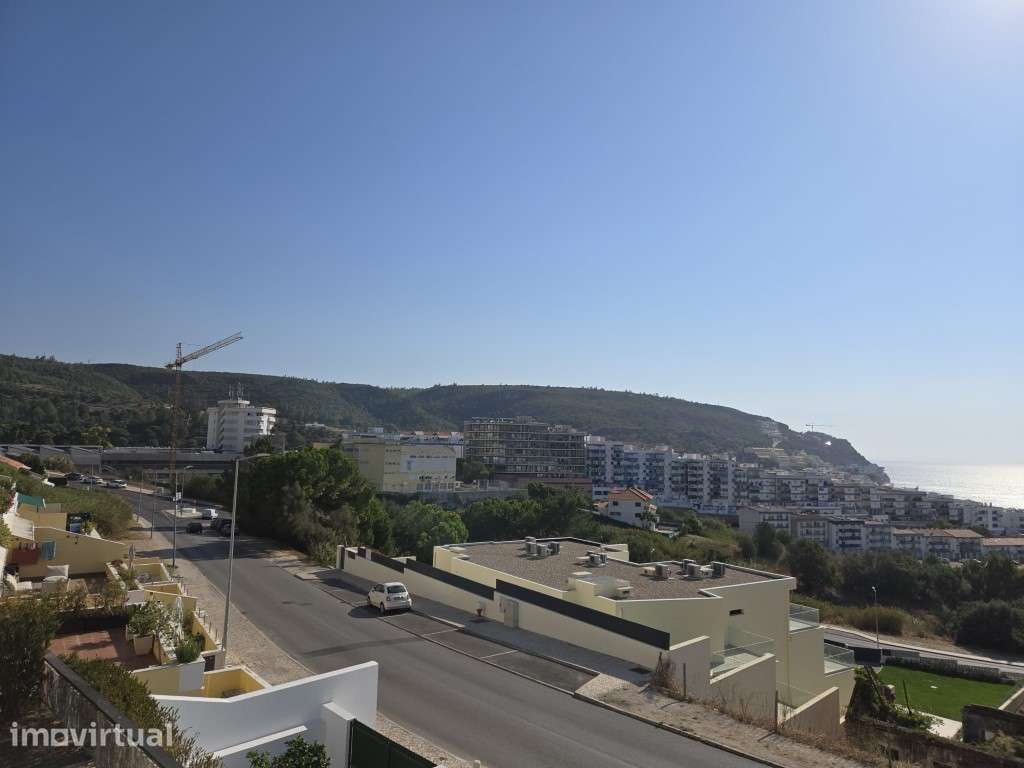 Moradia T5 com Terraço e Piscina - Grande imagem: 2/54