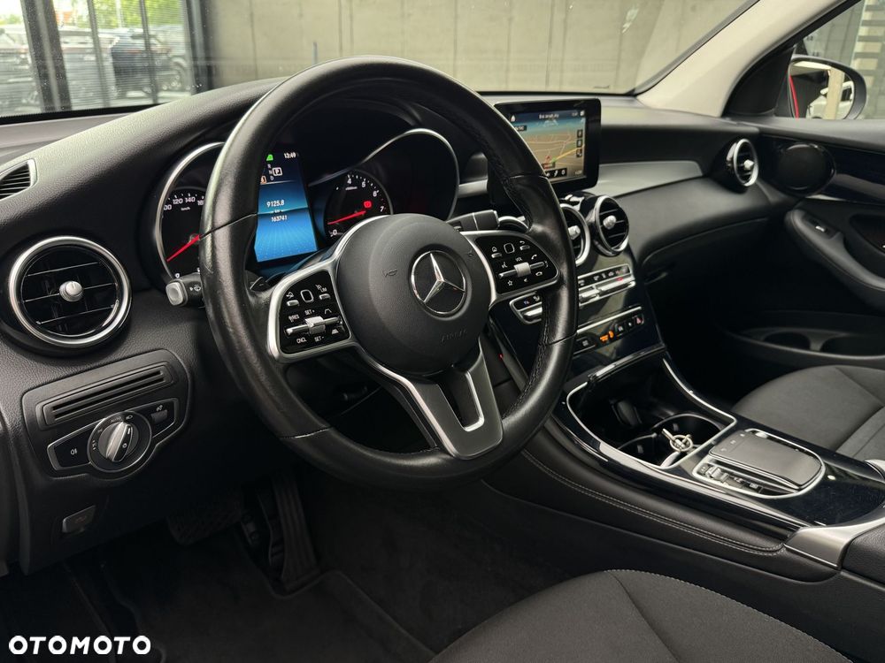 Mercedes-Benz GLC 300 e 4-Matic Business Edition - 10