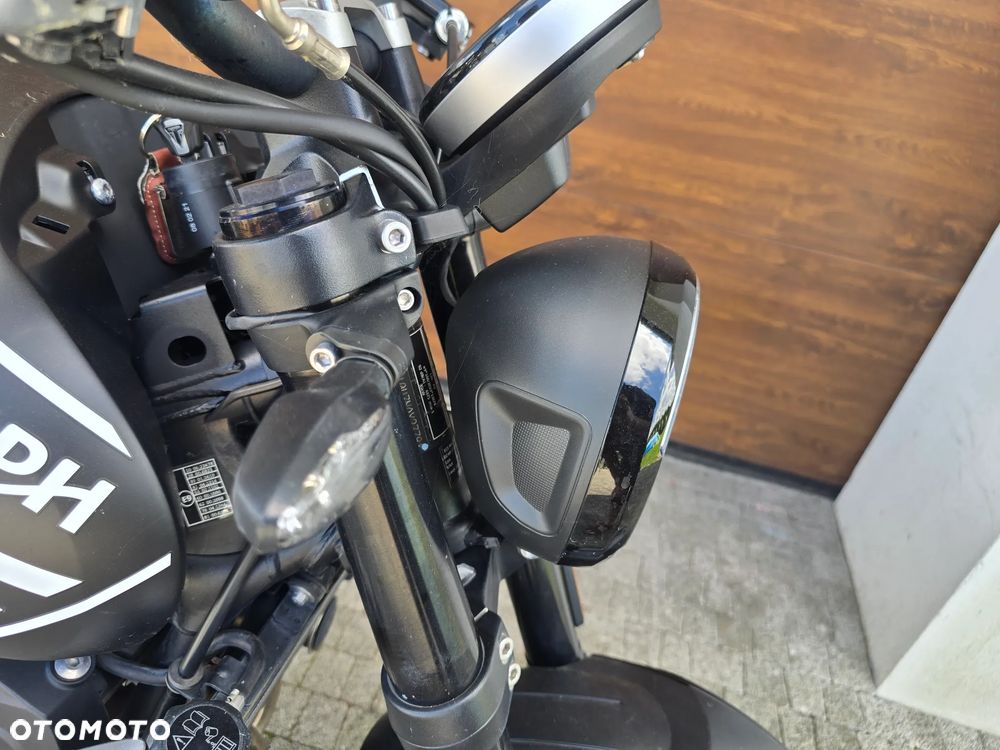 Triumph Trident - 6