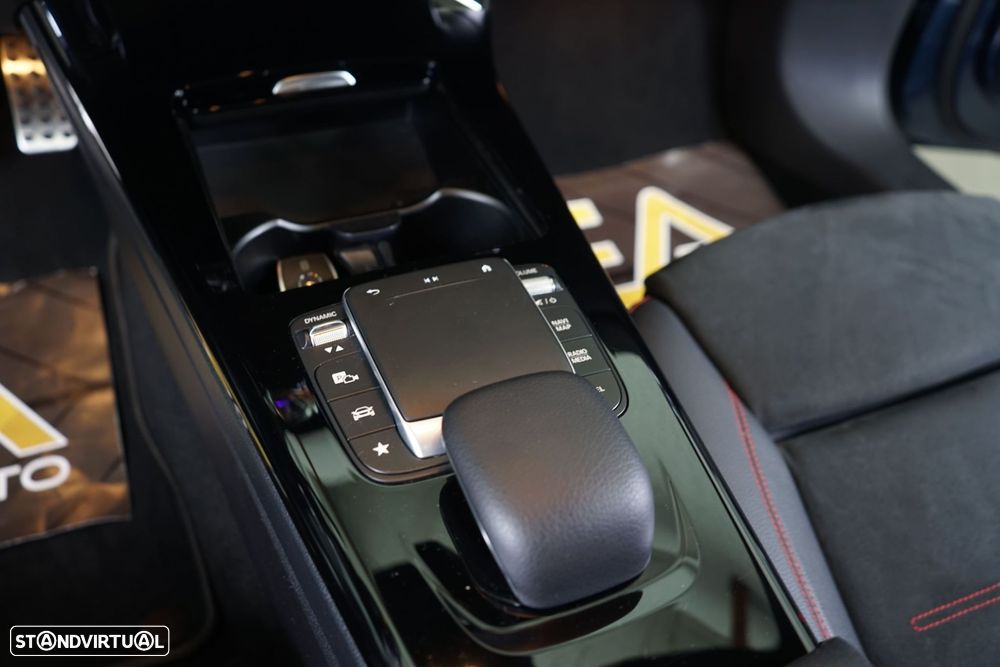 Mercedes-Benz A 180 7G-DCT AMG Line - 29