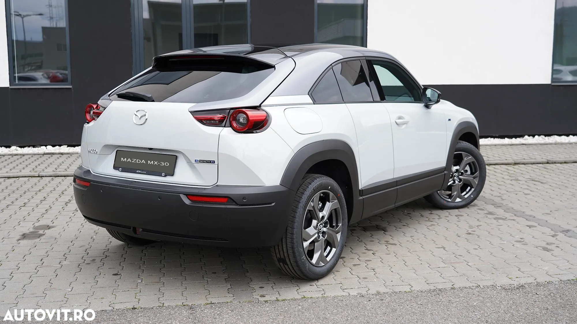 Mazda MX-30 e-Skyactiv EV Makoto (Modern Confidence) - 2