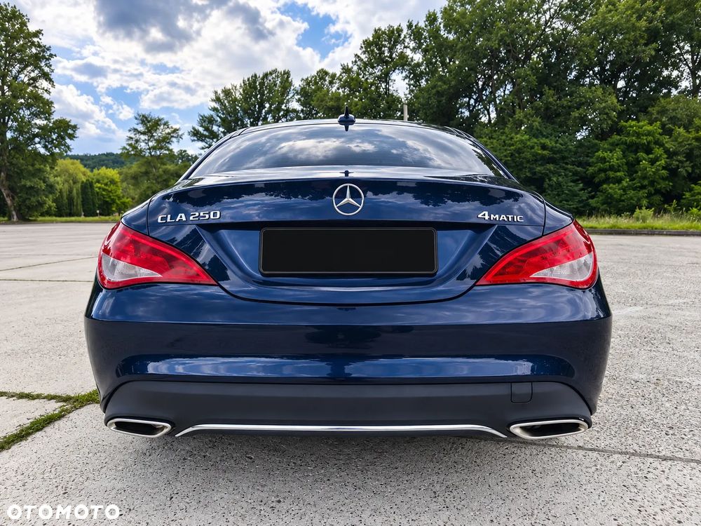 Mercedes-Benz CLA 250 4-Matic - 9