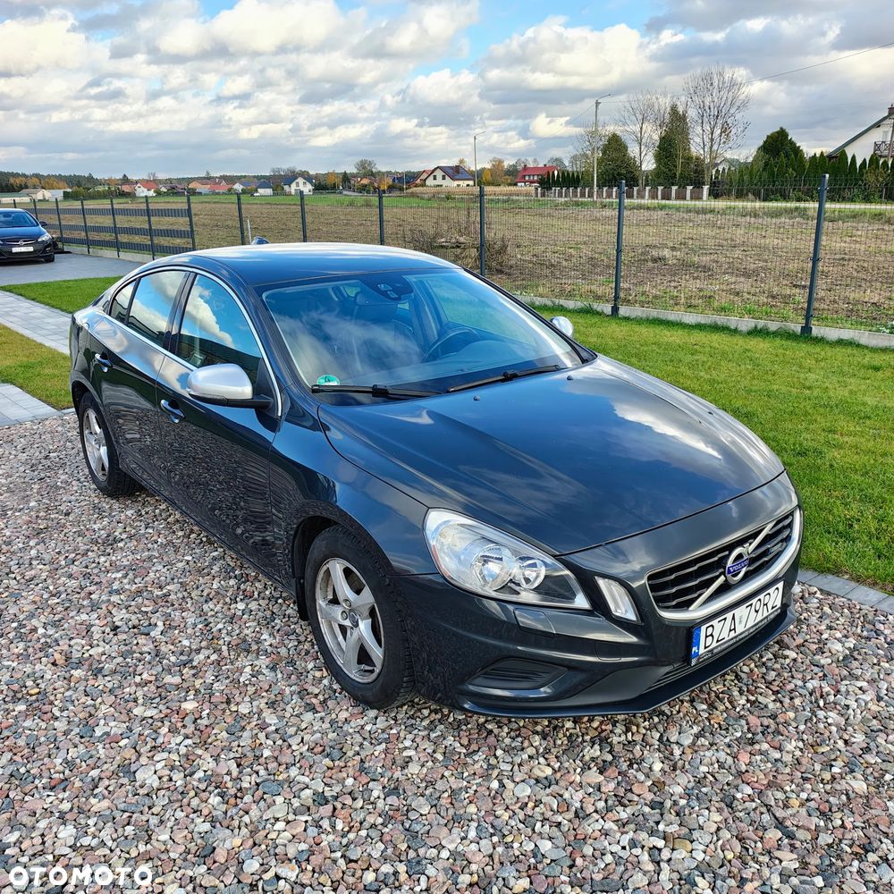 Volvo S60 D4 R-Design - 15