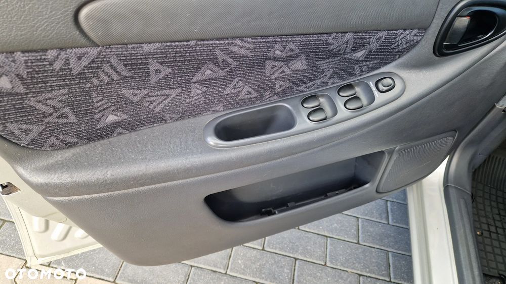 Daewoo Lanos - 18