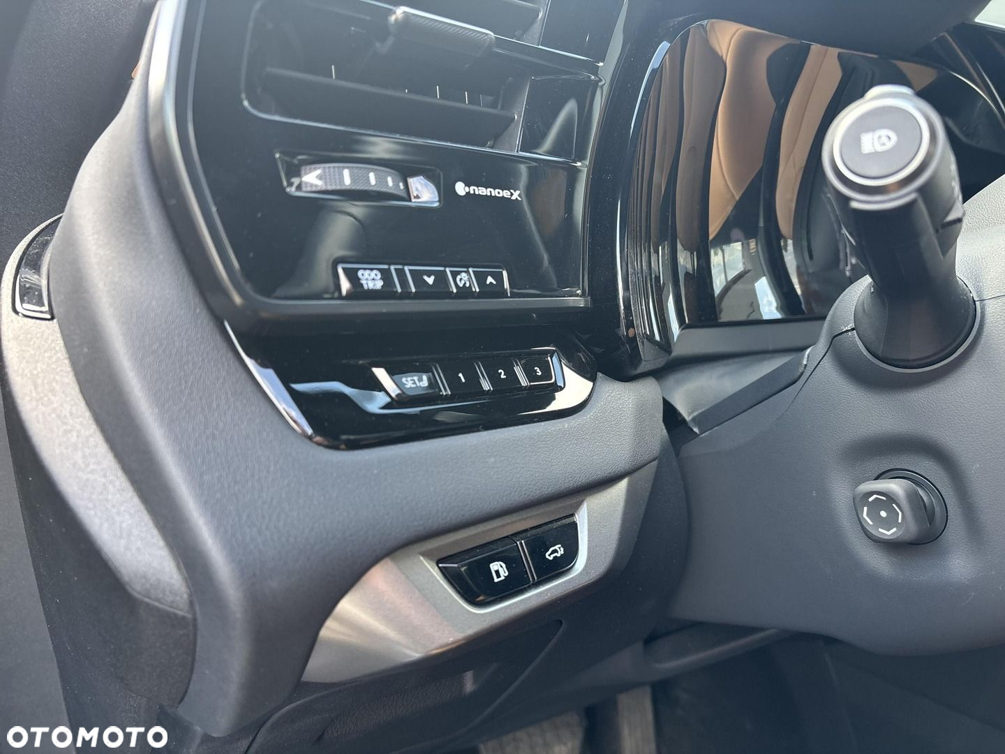 Lexus RX 450h+ F Sport Design - 15