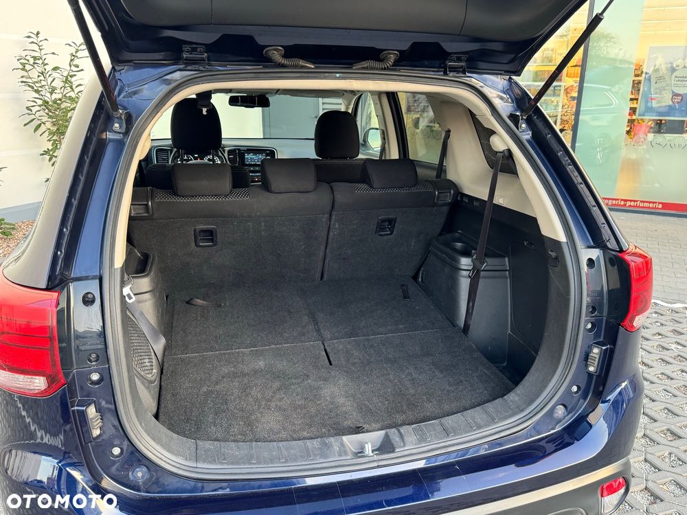 Mitsubishi Outlander 2.2 DI-D Intense + SDA 4WD - 37