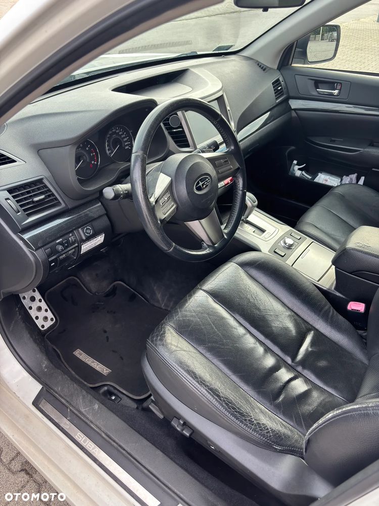 Subaru Legacy 2.5i GT - 15