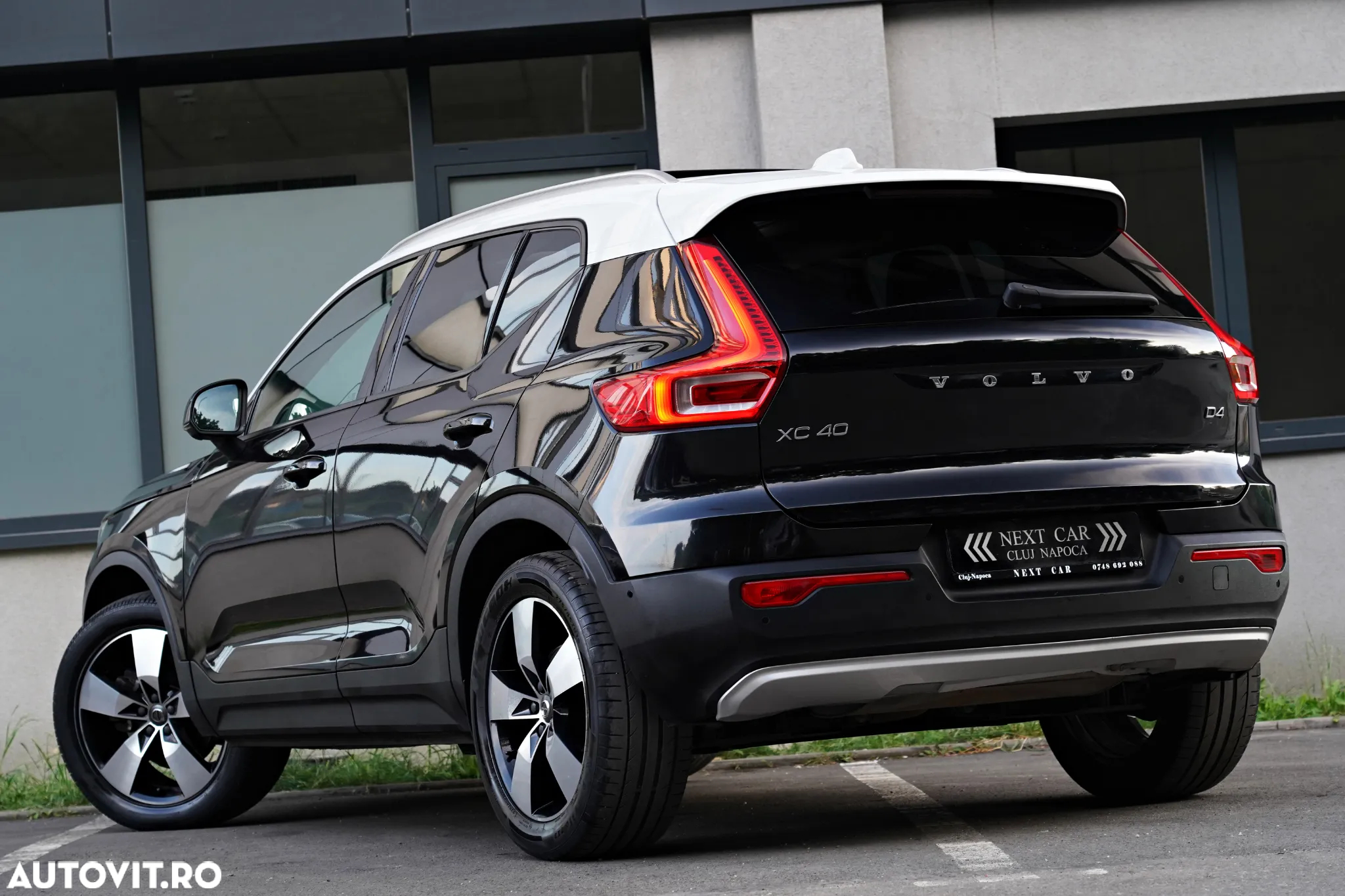 Volvo XC 40 D4 AWD Geartronic Inscription - 3
