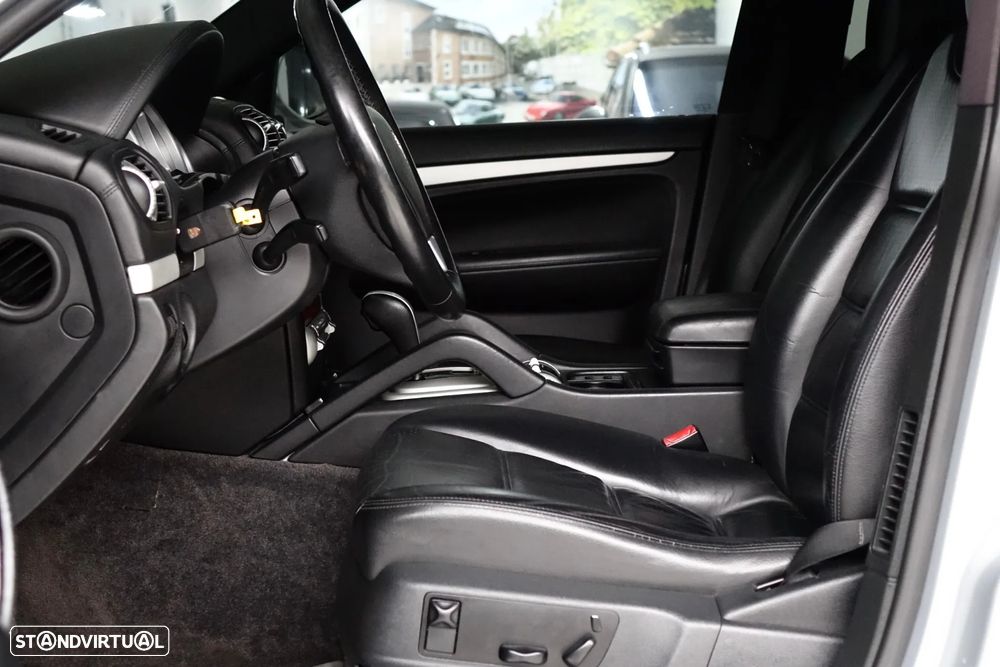 Porsche Cayenne S Tiptronic - 8