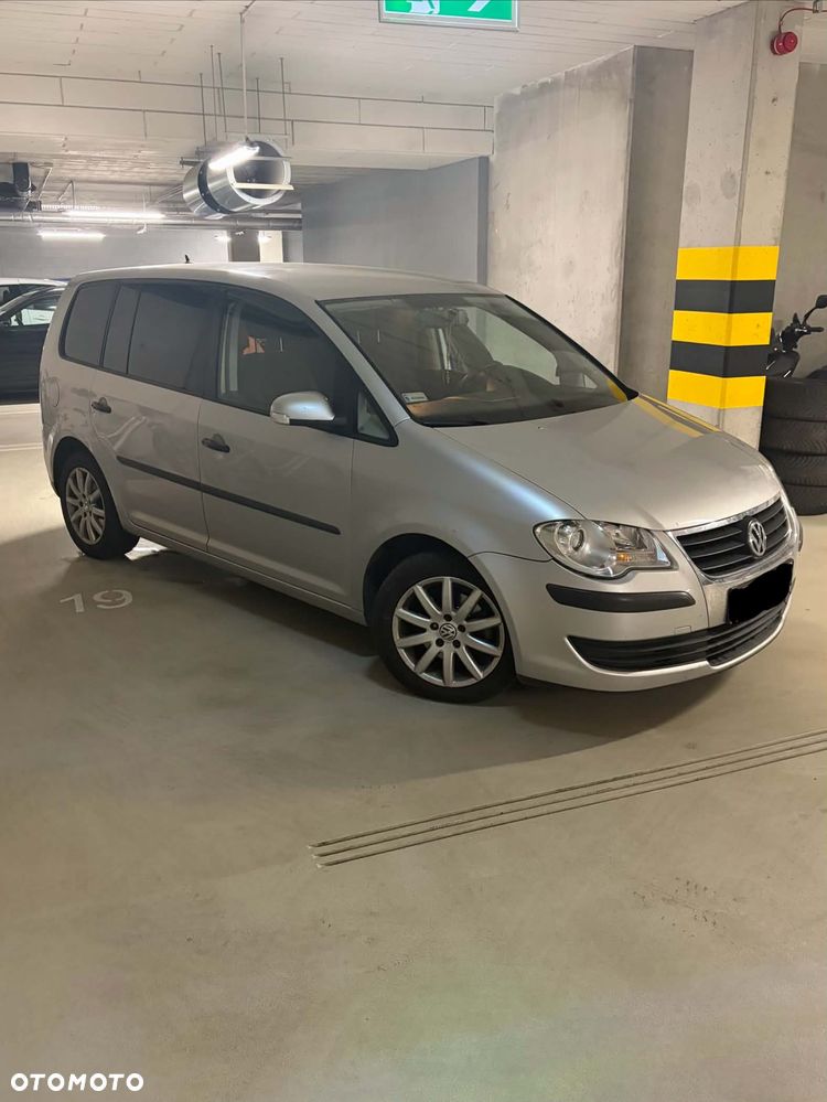Volkswagen Touran 1.9 TDI DPF Conceptline - 2
