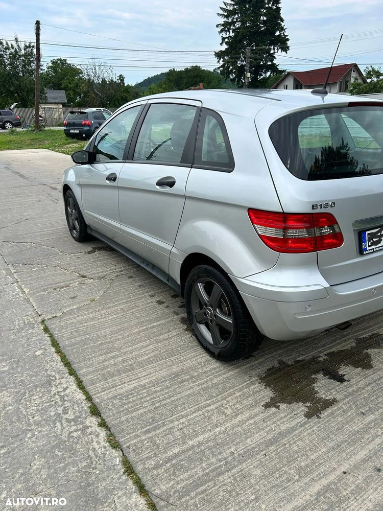 Mercedes-Benz B 200 - 7