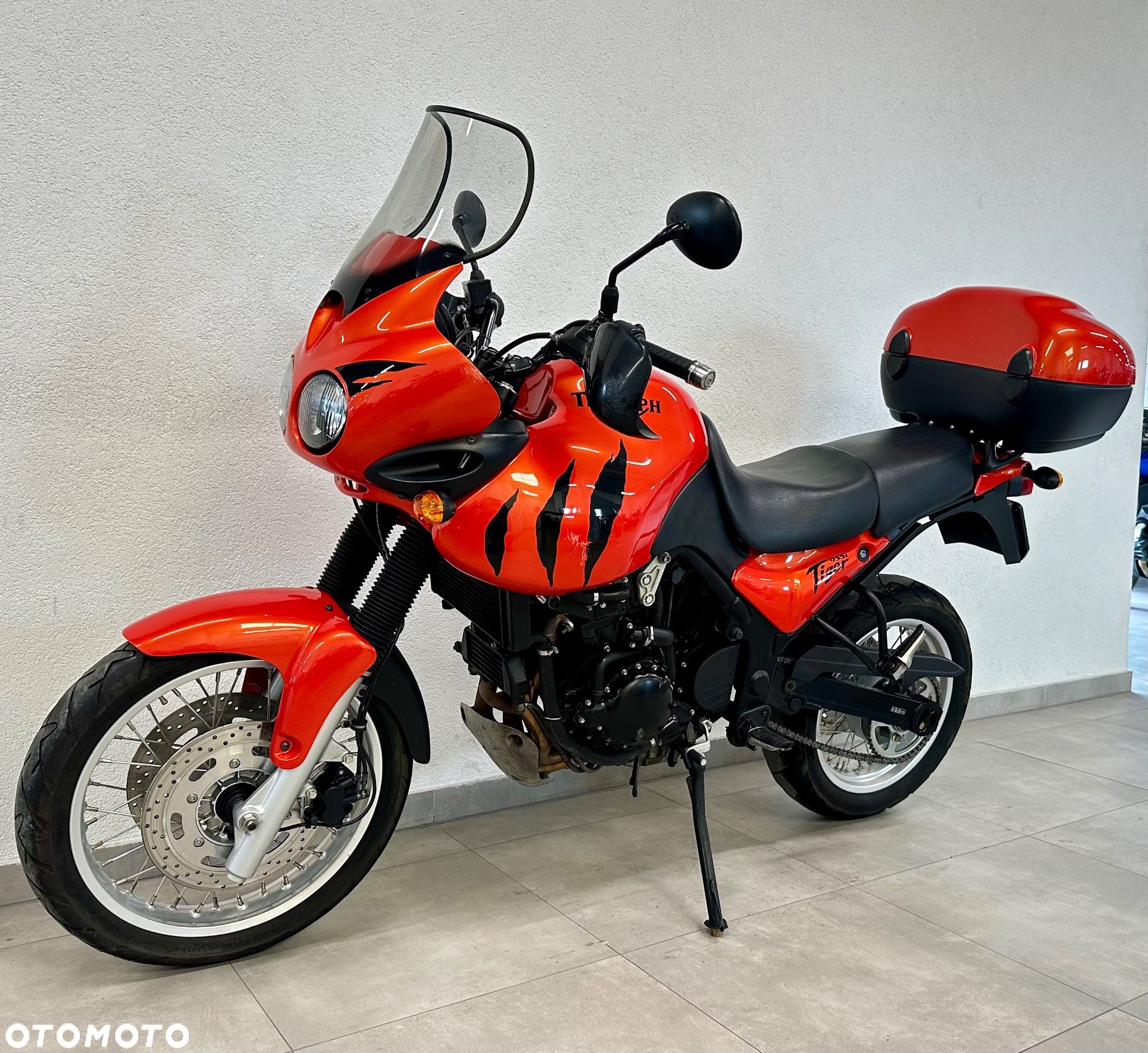 Triumph Tiger - 2