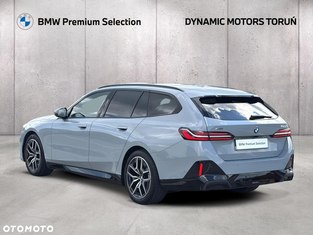 BMW Seria 5 520d xDrive mHEV M Sport - 8