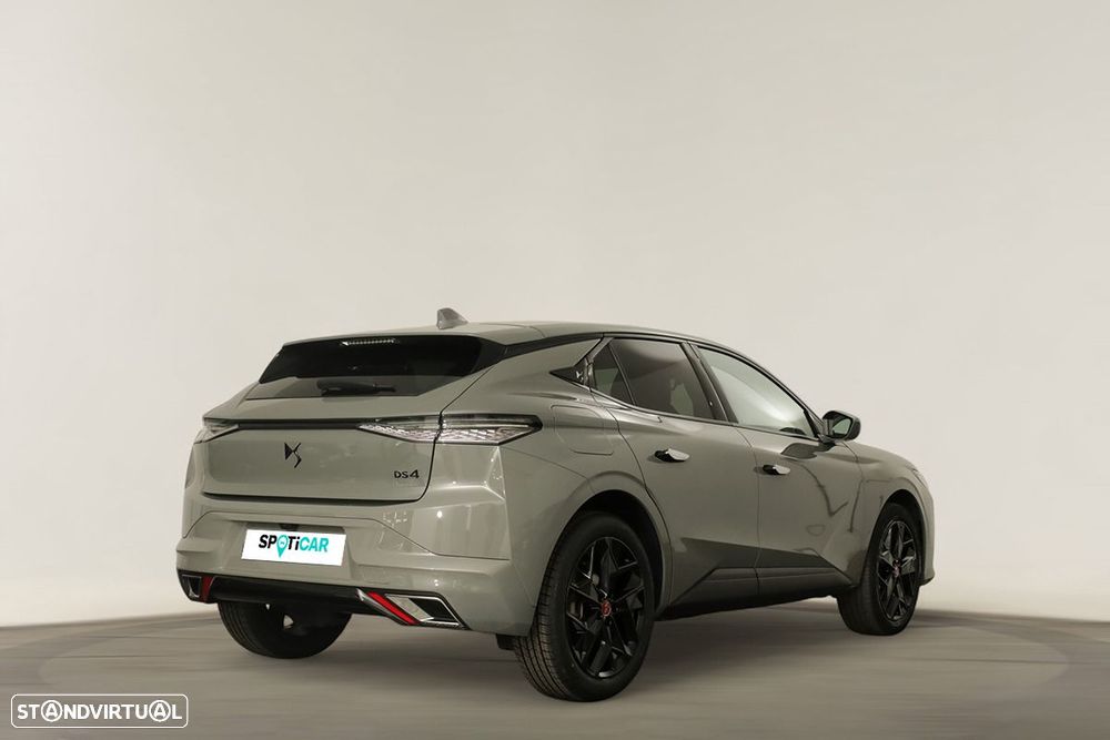 DS DS4 1.2 PureTech Performance Line EAT8 - 4