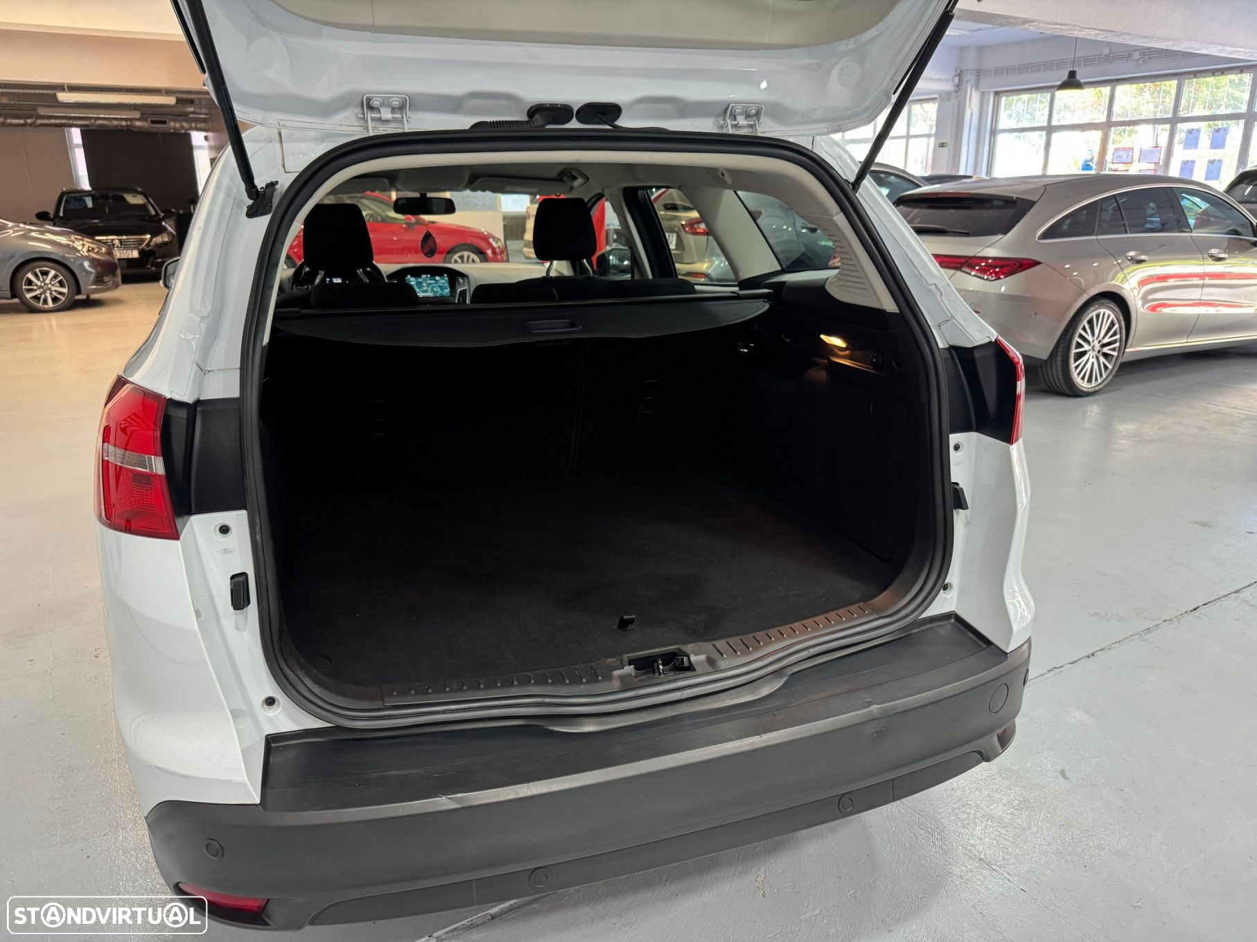 Ford Focus SW 1.5 TDCi Trend ECOnetic - 42