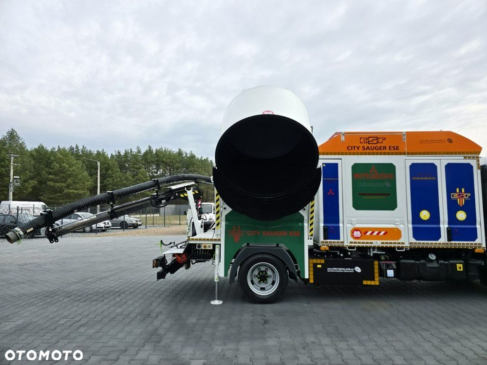 Mitsubishi CANTER odkurzacz koparka ssąca substancje sypkie CITY SAUGER - 35