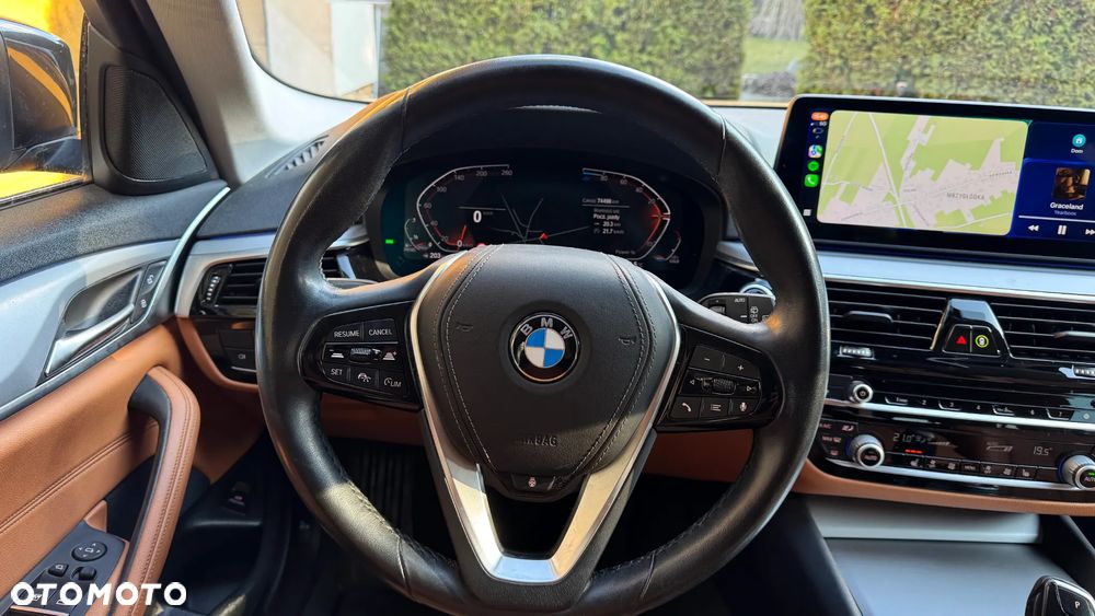 BMW Seria 5 520d Sport Line - 25