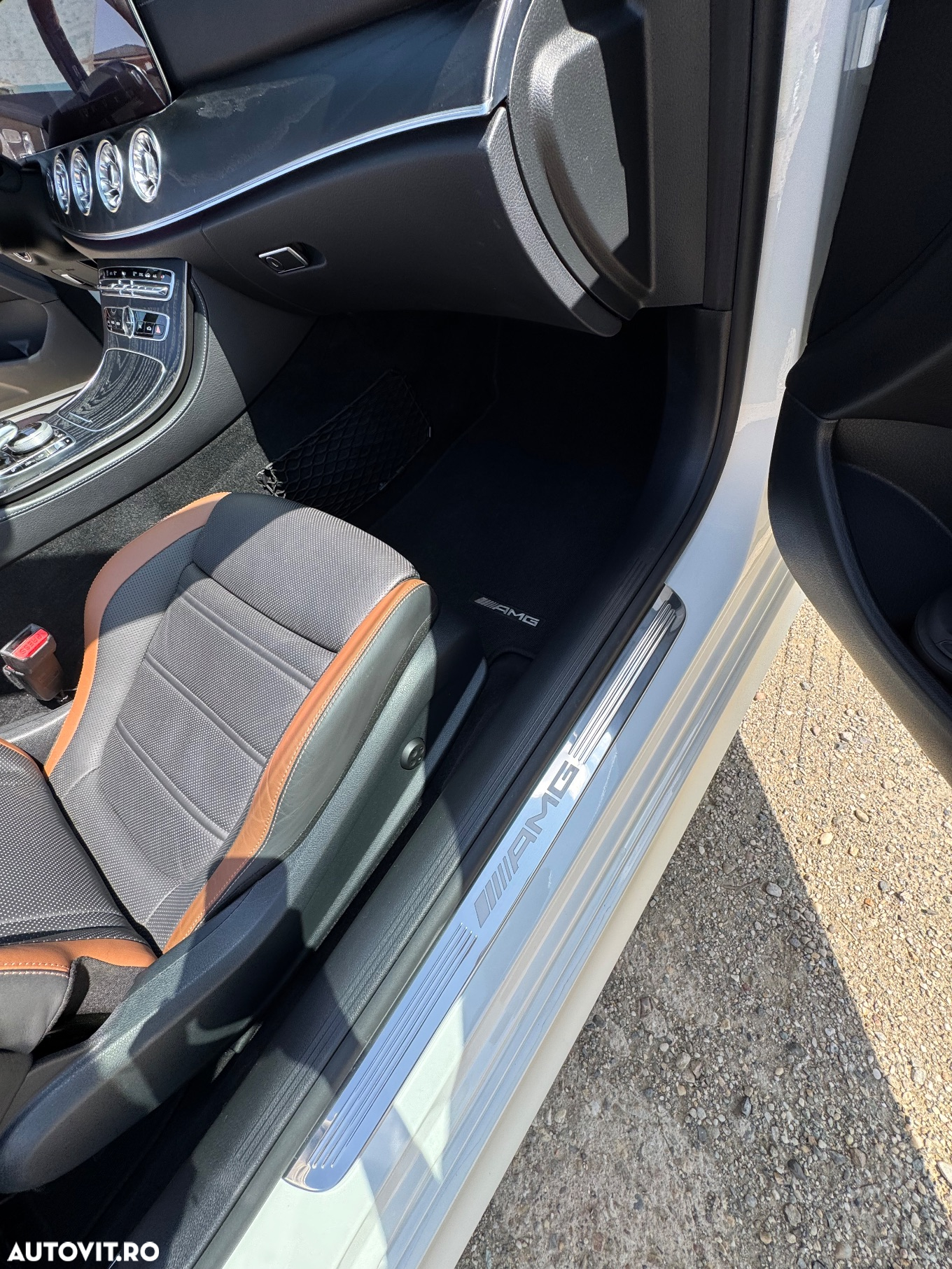 Mercedes-Benz E AMG 53 4MATIC Cabrio - 17
