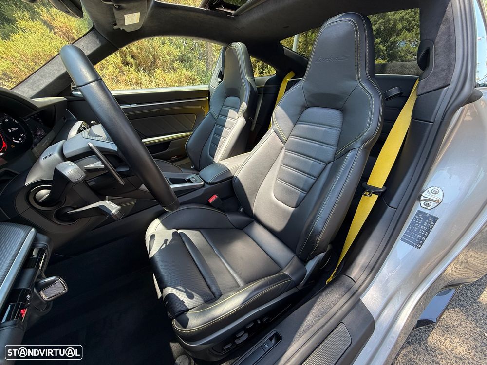 Porsche 911 (992) Turbo S - 24