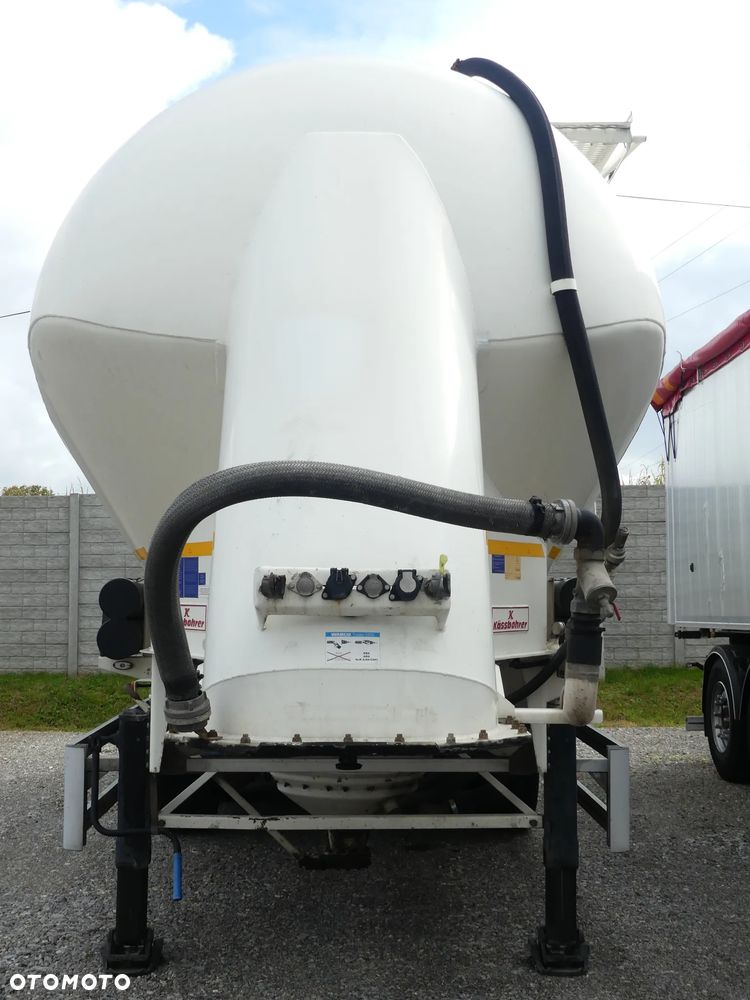 Feldbinder 35000 / SILOS / DO MATERIAŁÓW SYPKICH / OŚ PODNOSZONA / - 11