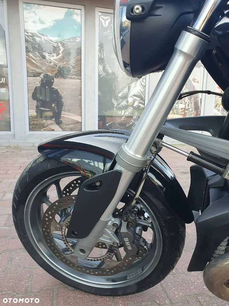 BMW R - 8