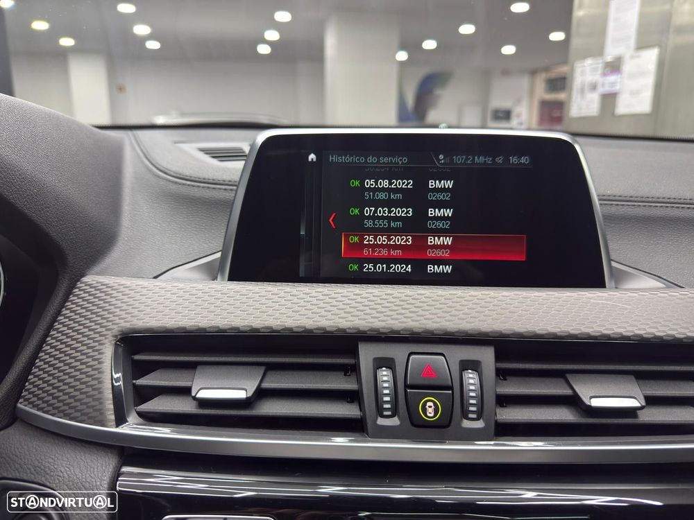 BMW X2 18 d xDrive Auto Pack 50 anos M - 26