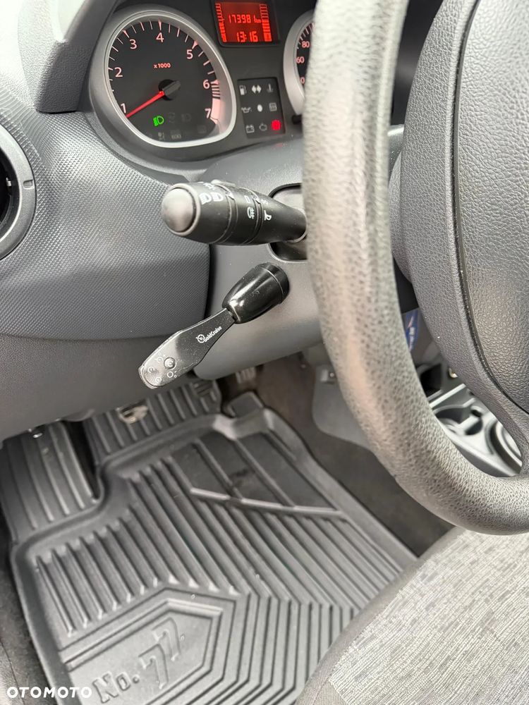 Dacia Duster 1.6 16V 4x2 Ambiance - 9