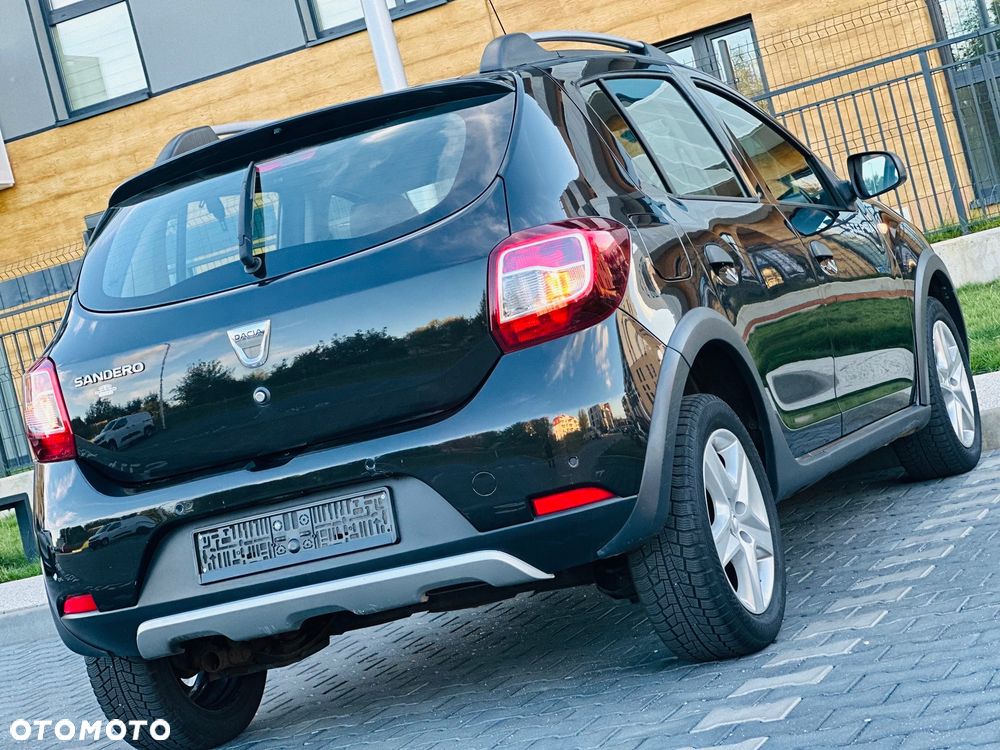 Dacia Sandero 0.9 TCe Laureate S&S EU6 - 14