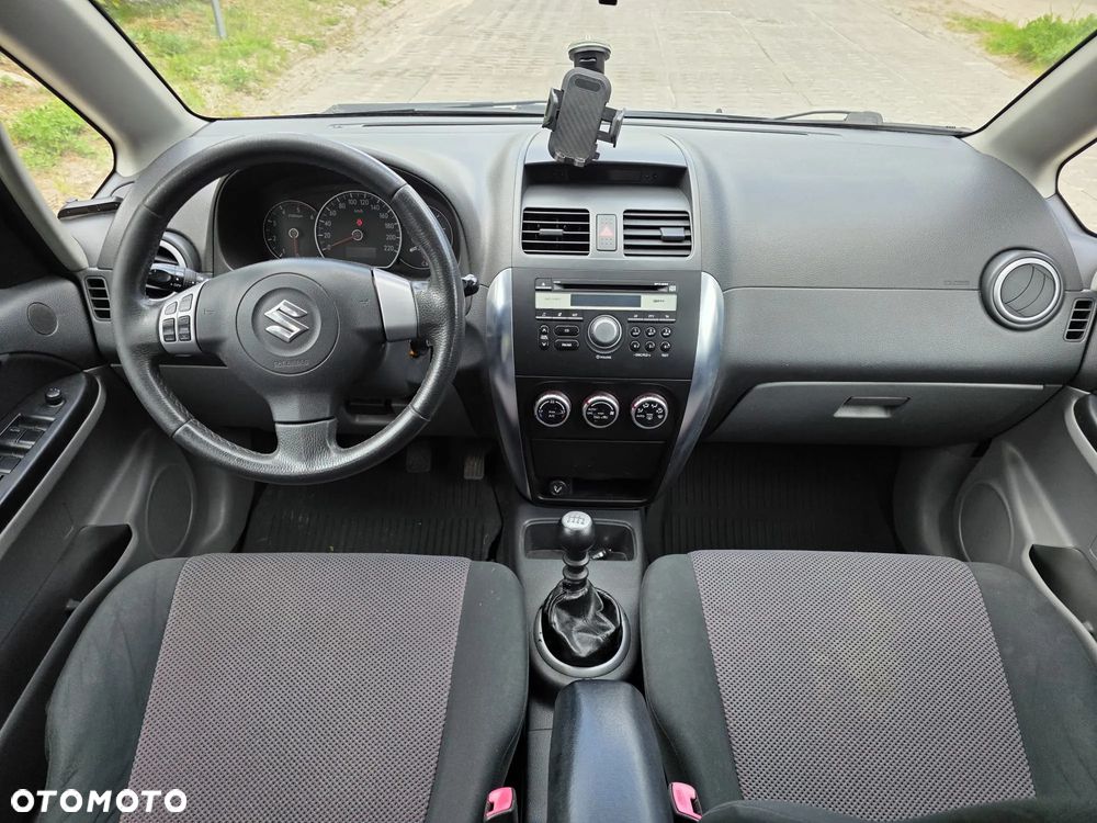 Suzuki SX4 1.9 DDiS 4WD GS / Premium - 4