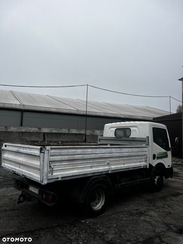 Nissan Cabstar 2.5 D - 5