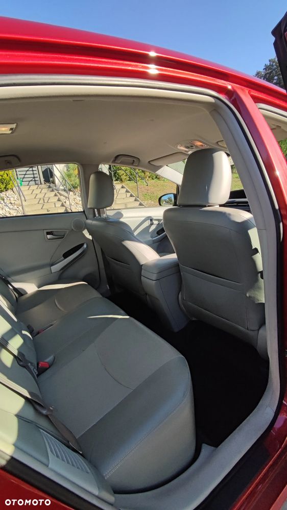 Toyota Prius 1.8 HSD Prestige - 7