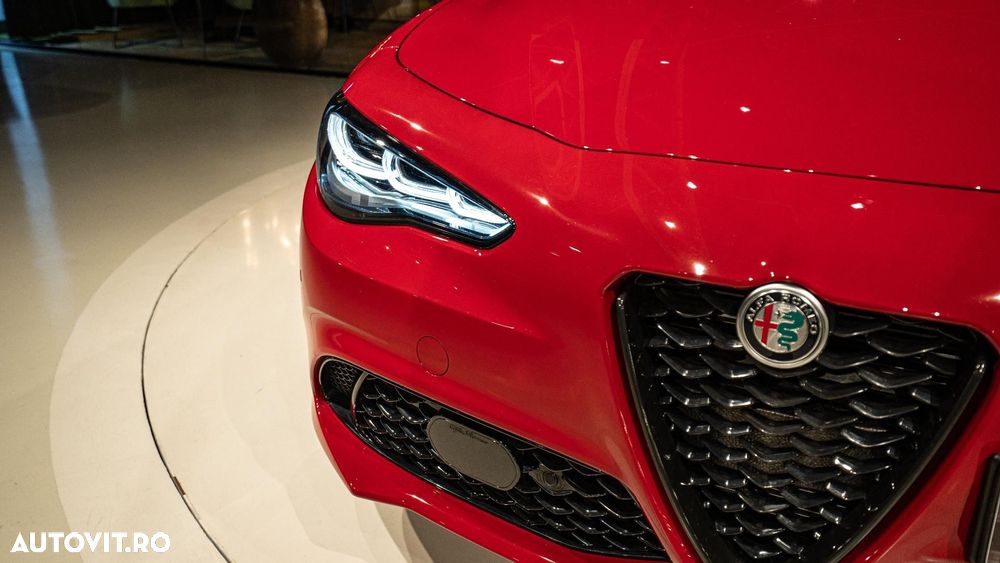 Alfa Romeo Giulia 2.0 Turbo 16V AT8-Q4 Competizione - 17