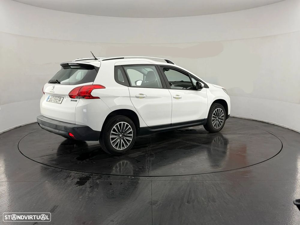 Peugeot 2008 1.2 VTi Active - 4