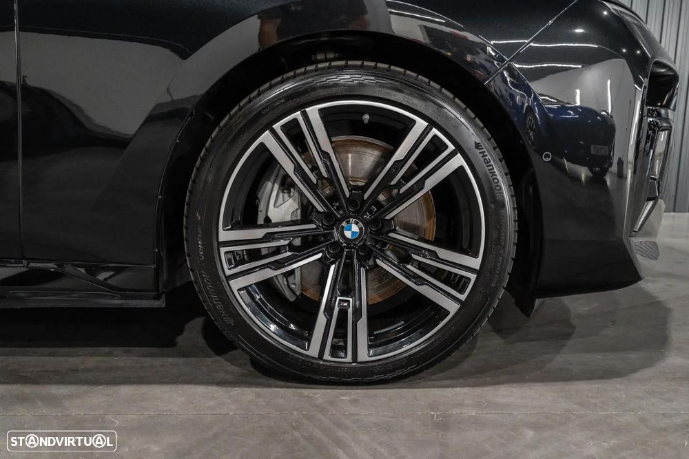 BMW 750 750e xDrive Pack Desportivo M - 46