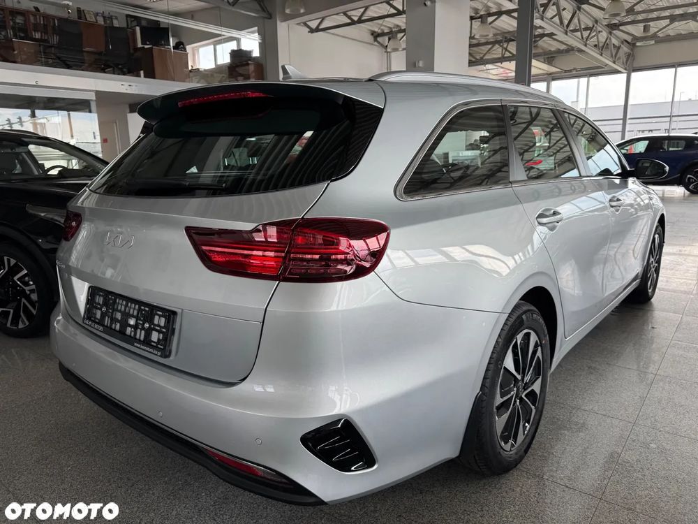 Kia Ceed 1.5 T-GDI M DCT - 4